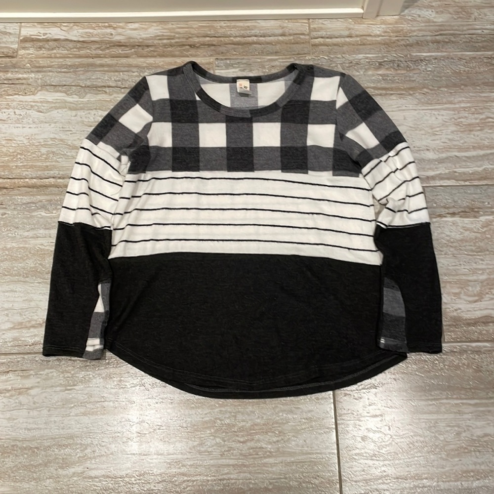 7th Ray Sweater - image 1